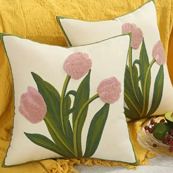 New Tulips Accent Pillow Case Set 2 - Picture 1 of 11